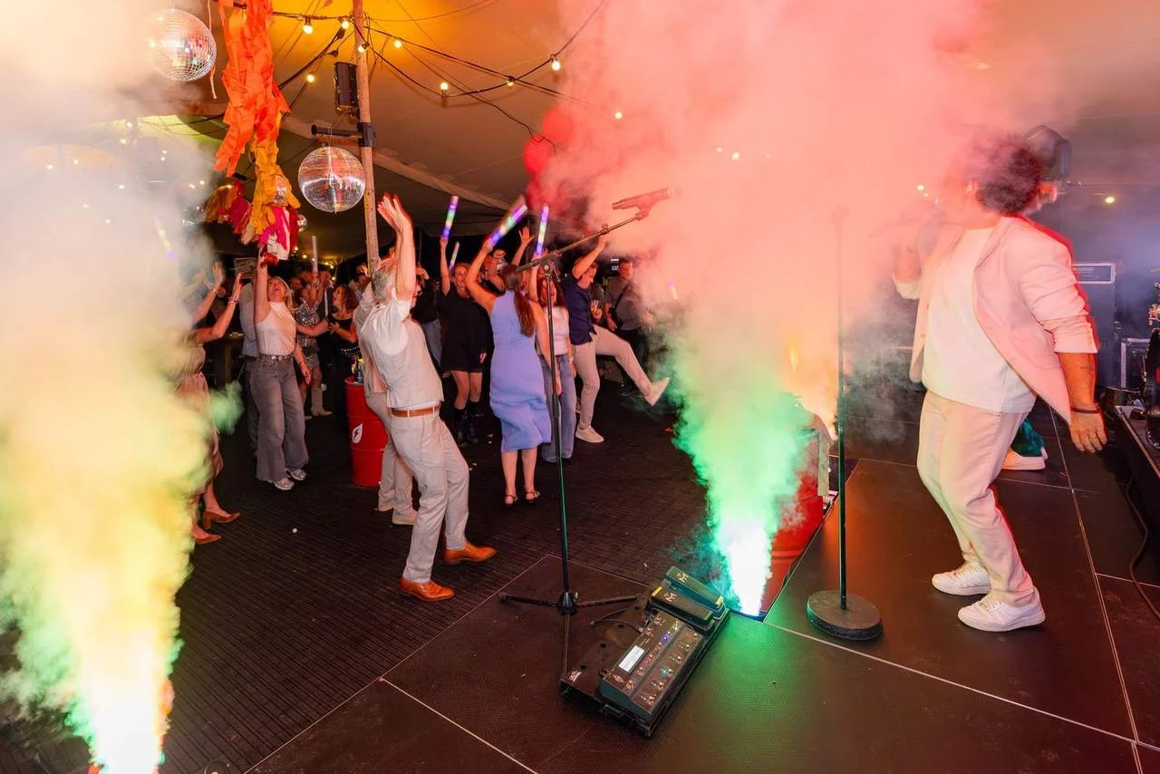 25 jaar 4Some door base-events