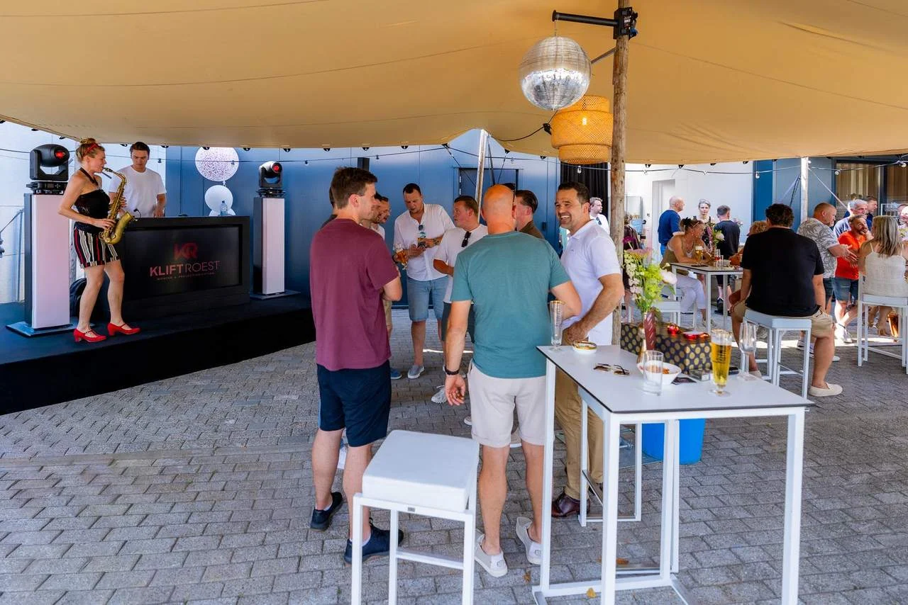 Opening Klift Roest door base-events, foto 5 van 6