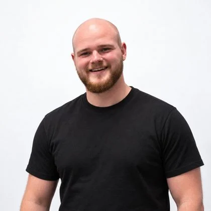 Sem Hut, Trouwe freelancer bij base-events