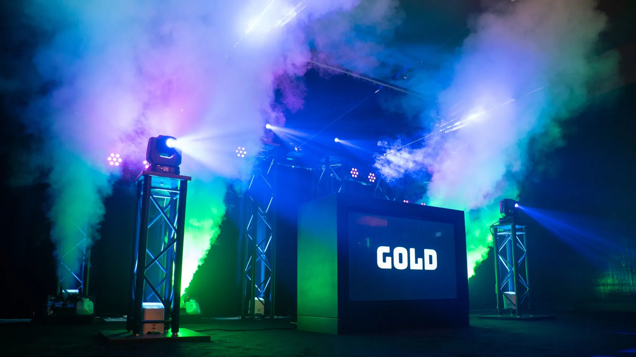 DJ show Gold van base-events